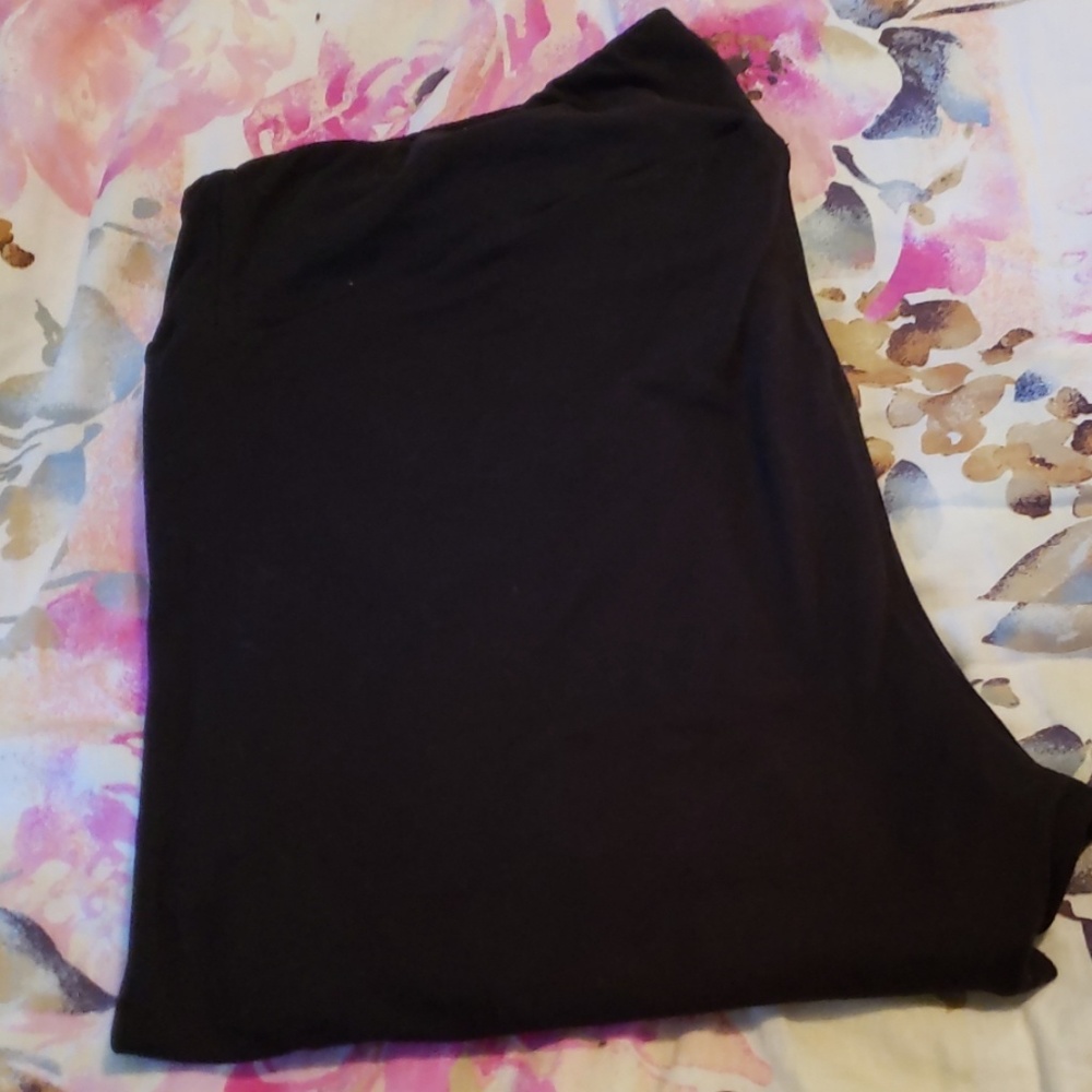 Solid black LLR leggings